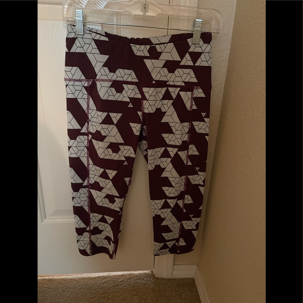 Great Condition Oiselle Crop, Size 6